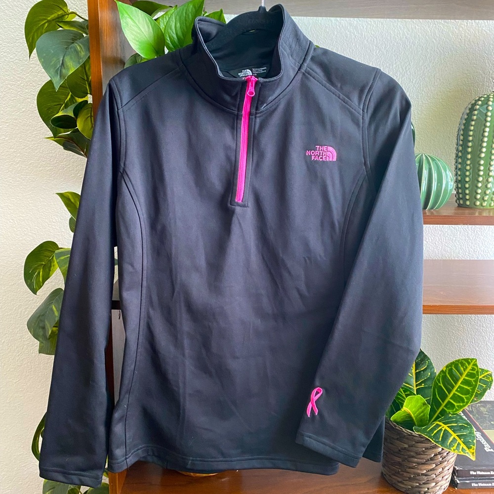 The North Face 1/4 zip pullover